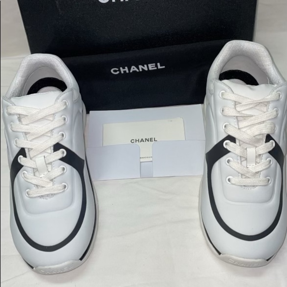 Beautiful Authentic White and Black Chanel sneaker